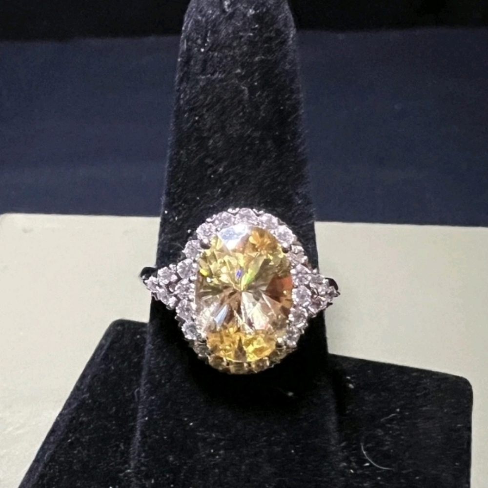Womans Canary Yellow Sterling Silver Ring Size 9.75 - Picture 1 of 12